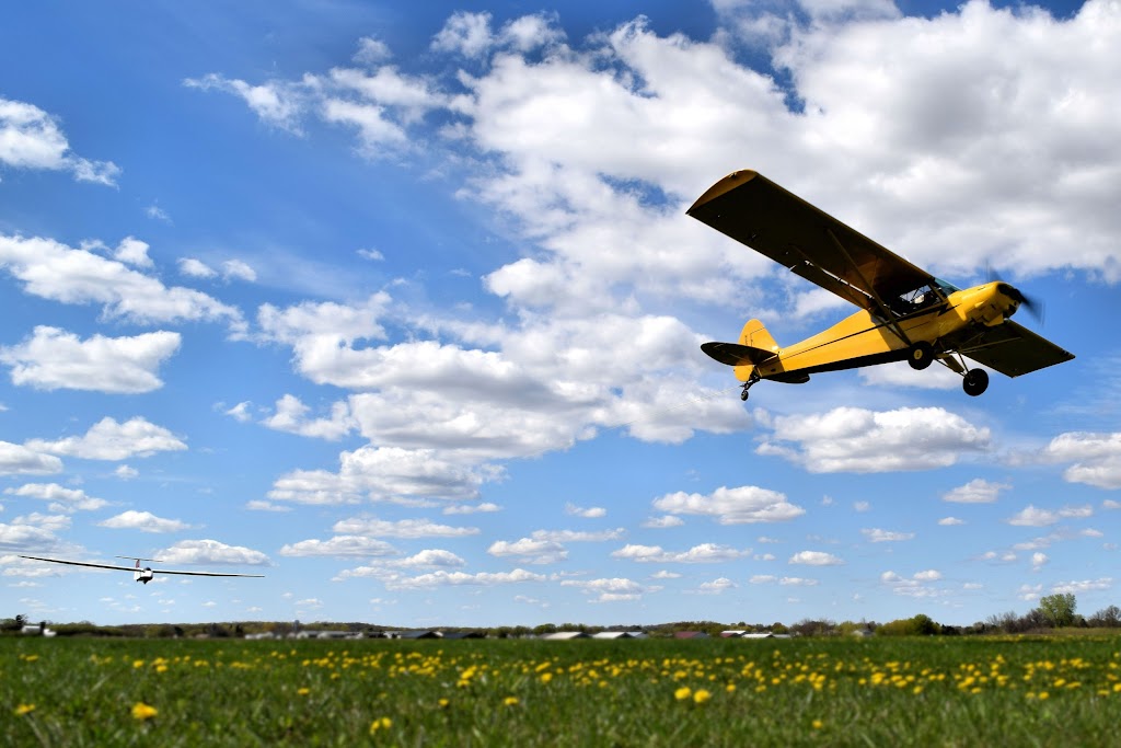 Red Wing Soaring Assocation | Hangar H-1, 617 68th Avenue, Osceola, WI 54020, USA | Phone: (651) 653-1631