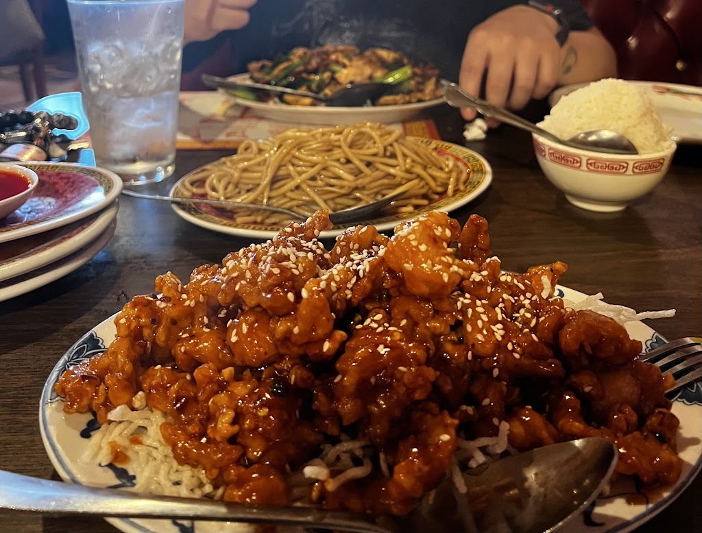 Great Village Chinese Restaurant | 1000 S Harrison Rd, Tucson, AZ 85748, USA | Phone: (520) 298-5661