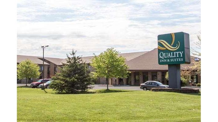 Quality Inn & Suites Sun Prairie Madison East | 105 Business Park Dr, Sun Prairie, WI 53590, USA | Phone: (608) 834-9889