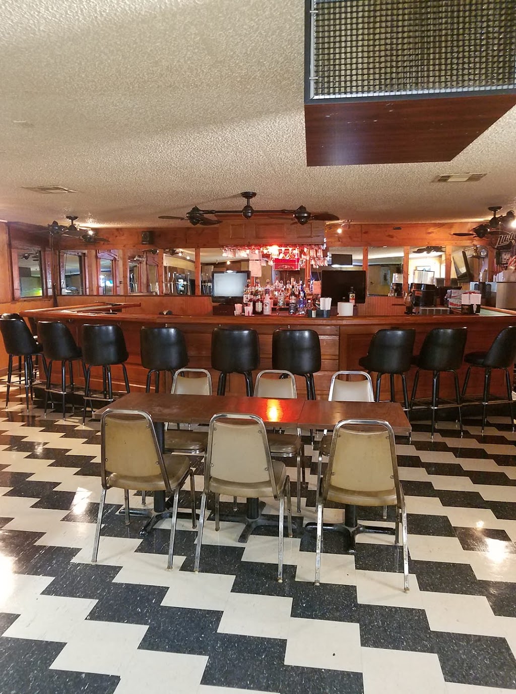 FULL MOON SALOON | 12563 U.S. Hwy 190, Hammond, LA 70401, USA | Phone: (985) 956-7175