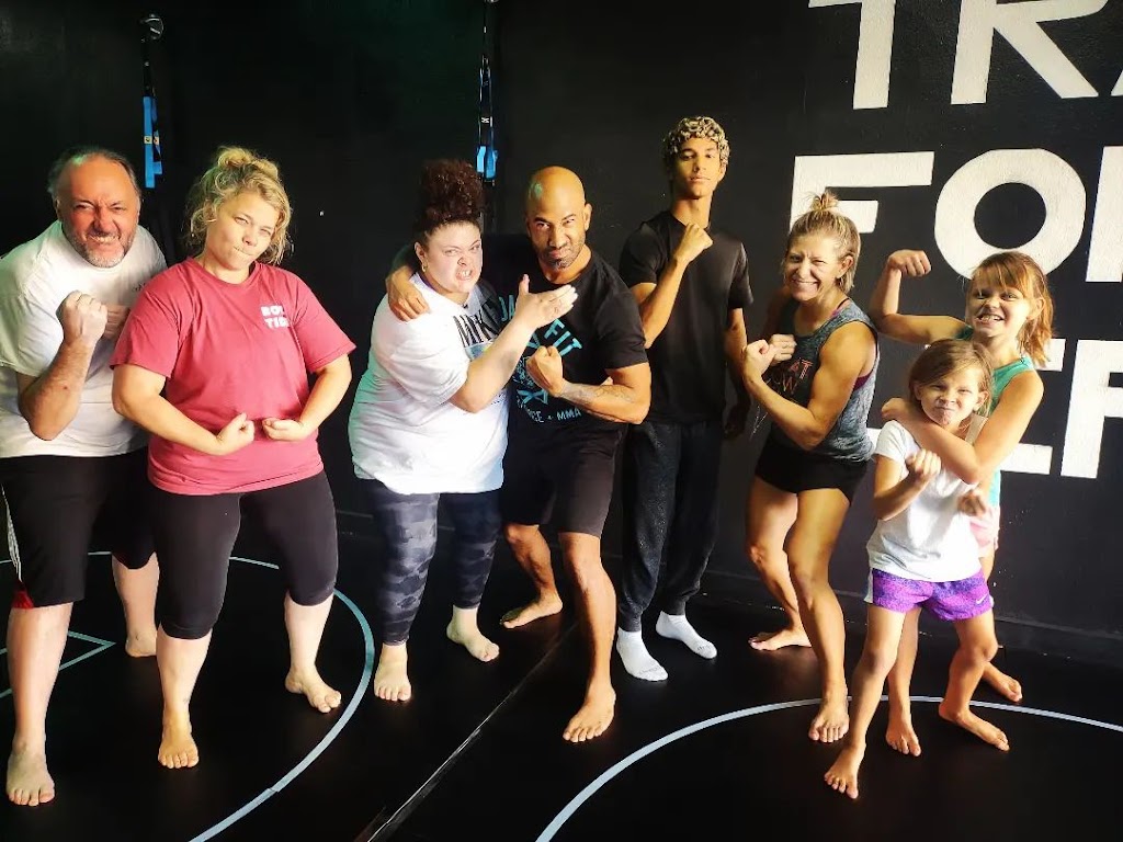Dayo Fitness + MMA | 10575 W Indian School Rd APT 108, Avondale, AZ 85392, USA | Phone: (623) 343-2902