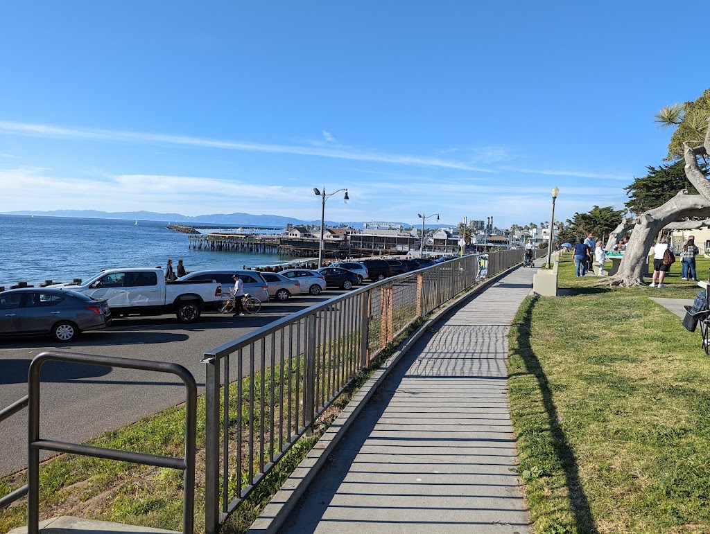 Veterans Park | 309 Esplanade, Redondo Beach, CA 90277, USA | Phone: (310) 372-1171