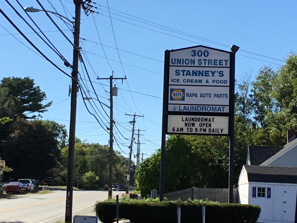 Stanneys Ice Cream & Sandwich | 300 Union St, Holbrook, MA 02343, USA | Phone: (781) 767-1210