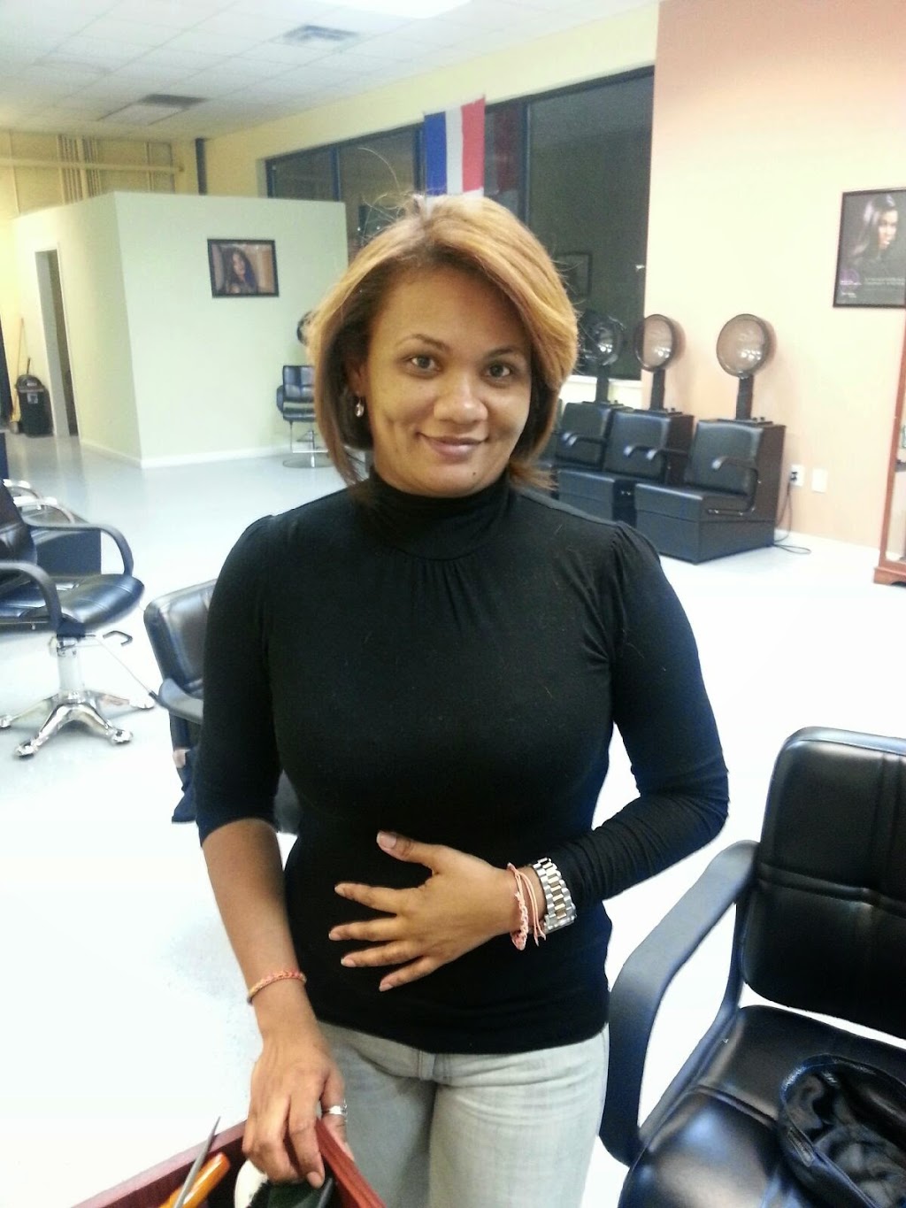 Lizbeth 7 Dominican Hair Salon | 3695 Cascade Rd, Atlanta, GA 30331, USA | Phone: (404) 691-7605