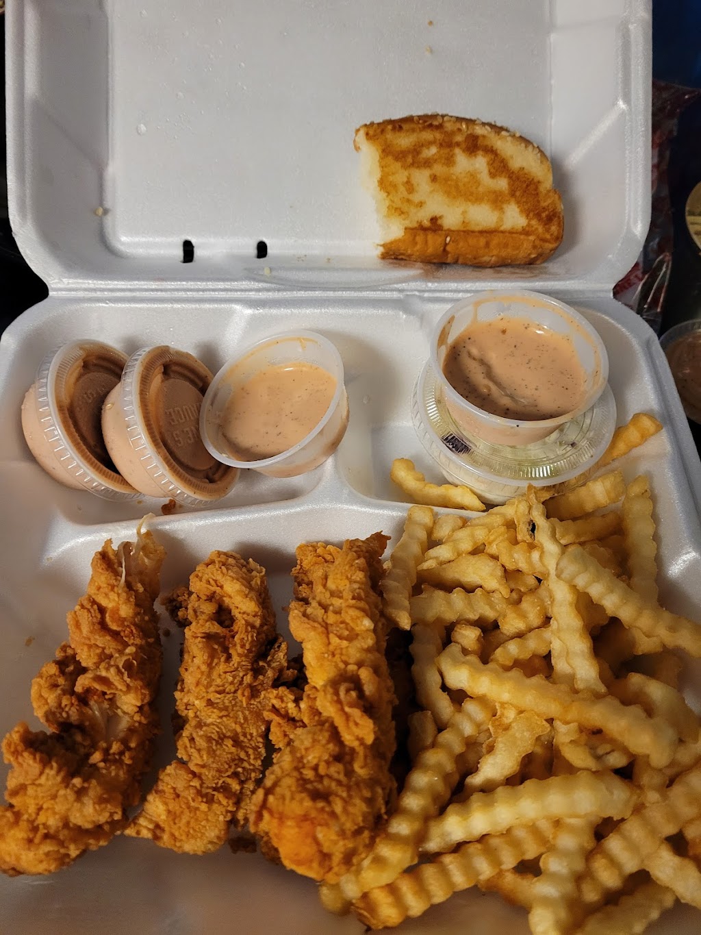 Raising Canes Chicken Fingers | 7345 Gaston Ave, Dallas, TX 75214, USA | Phone: (214) 321-3220