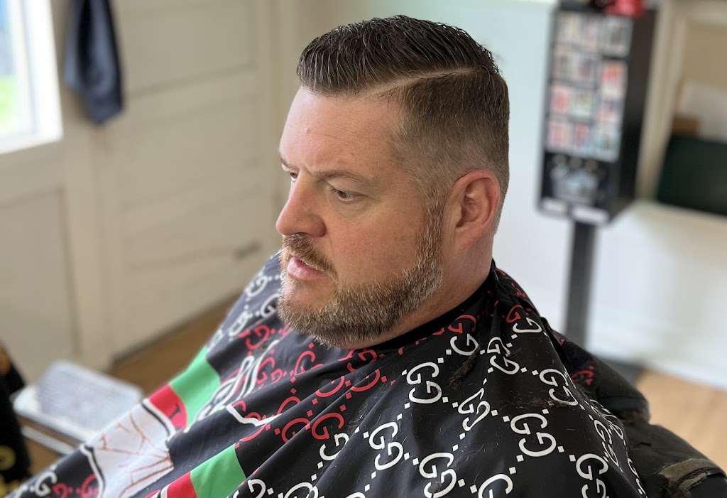 Luxshirey Cuts | 122 N Willow St, Sherman, TX 75090, USA | Phone: (903) 818-8034