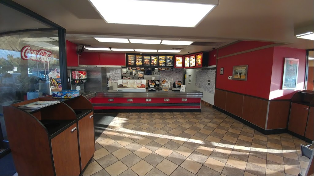 Hardees | 2 S Belt E, Belleville, IL 62220, USA | Phone: (618) 234-6659