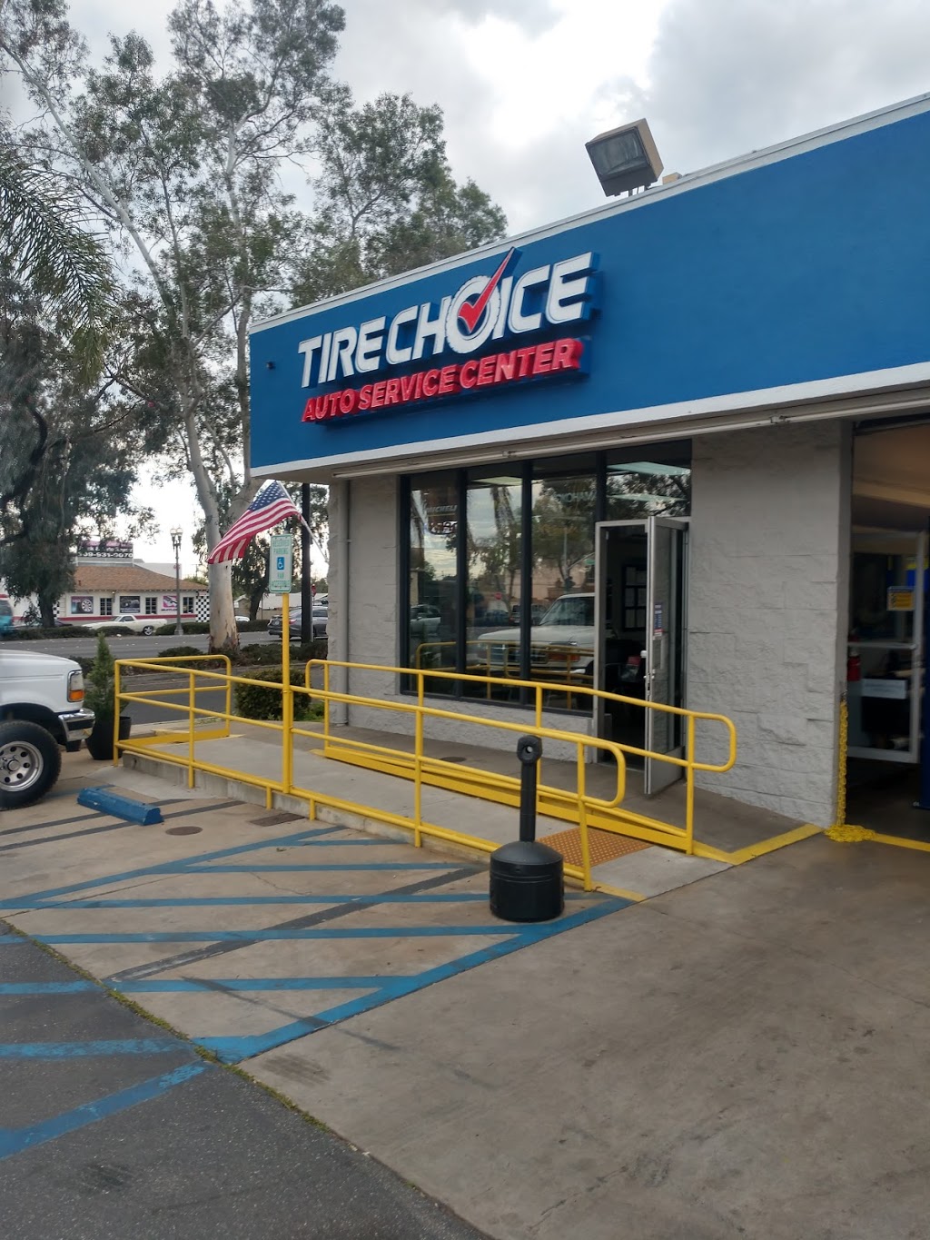 Tire Choice Auto Service Centers | 463 E Foothill Blvd, Upland, CA 91786, USA | Phone: (909) 359-0962