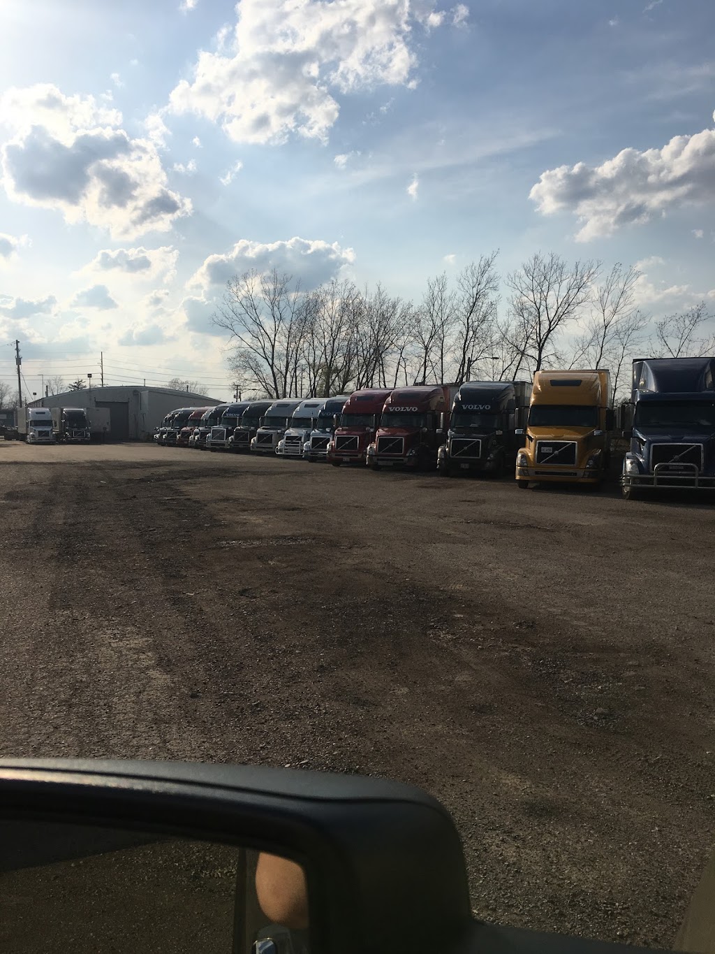Great Lakes Trucking | 2700 E 9 Mile Rd, Warren, MI 48091, USA | Phone: (313) 570-4695