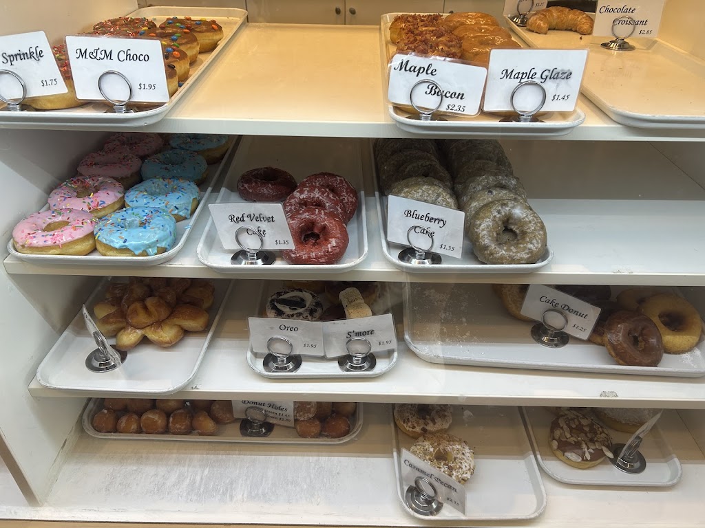 Donuts Now | 3300 Hamilton Mill Rd #101, Buford, GA 30519, USA | Phone: (678) 926-3036