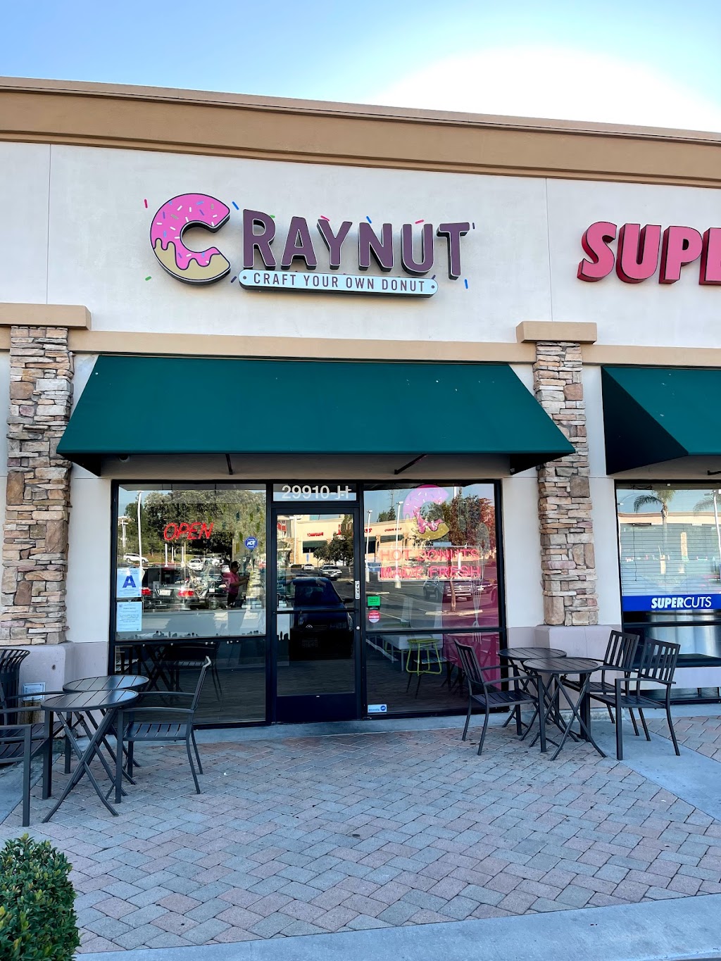 CrayNut-Donuts | 29910 Murrieta Hot Springs Rd Ste H, Murrieta, CA 92563, USA | Phone: (951) 894-7002