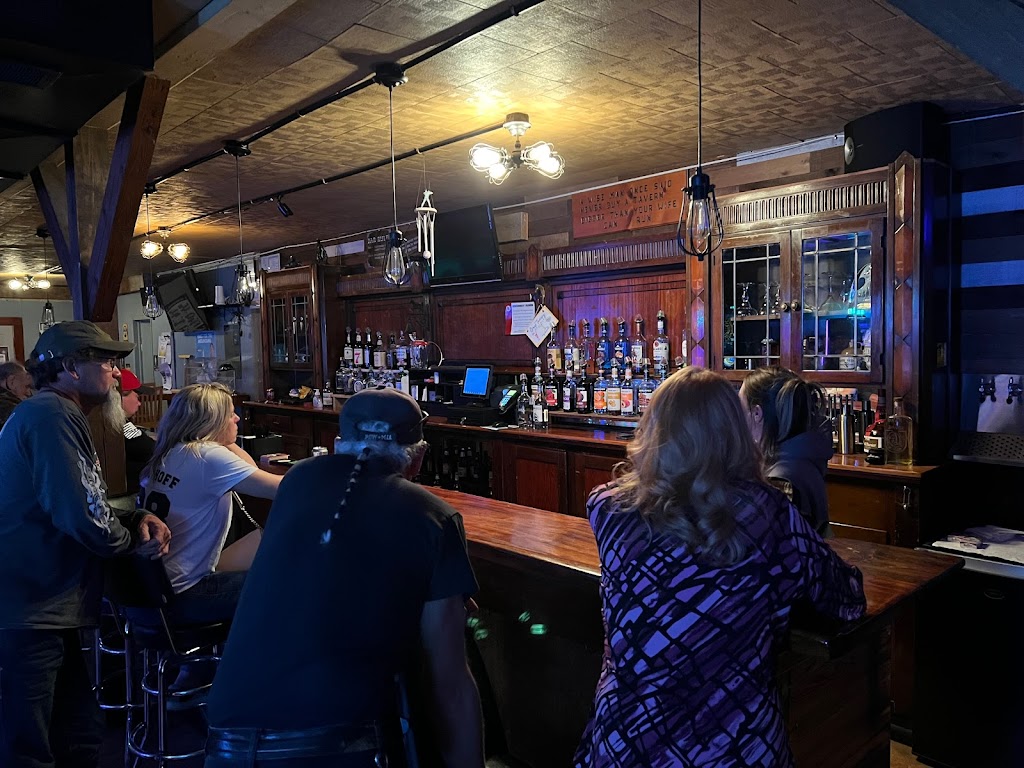 Iron Horse Saloon | 107 North Ave, Panama, IL 62077, USA | Phone: (217) 481-4684