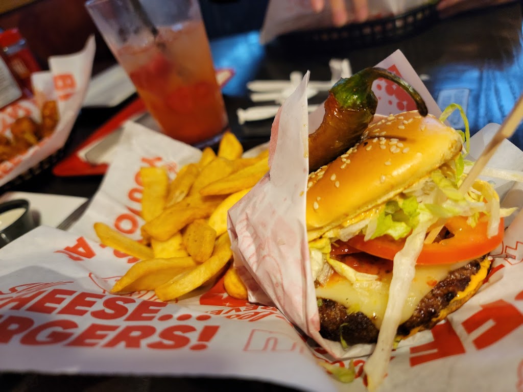 Red Robin Gourmet Burgers and Brews | 12271 Foothill Blvd, Rancho Cucamonga, CA 91739, USA | Phone: (909) 803-2665