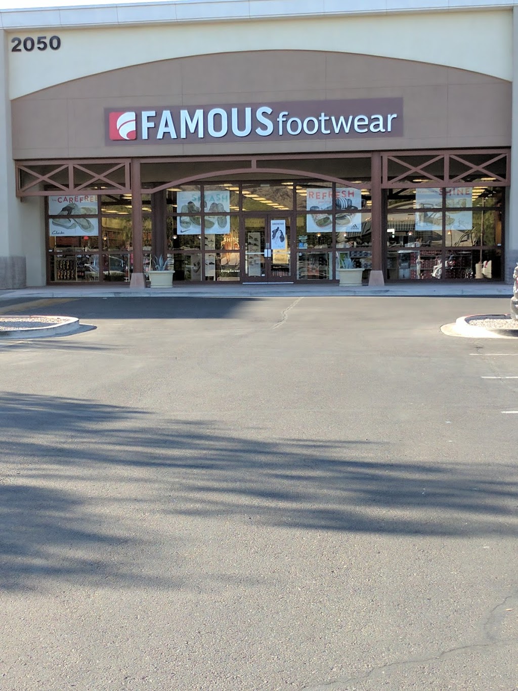 Famous Footwear | 2050 E Baseline Rd, Phoenix, AZ 85042, USA | Phone: (480) 333-4292