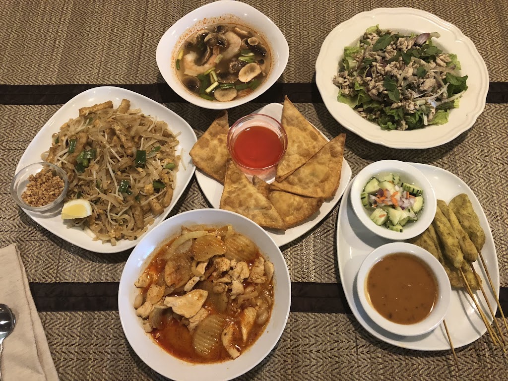 Bangkok Kitchen | 34731 Grand River Ave, Farmington, MI 48335, USA | Phone: (248) 471-7211