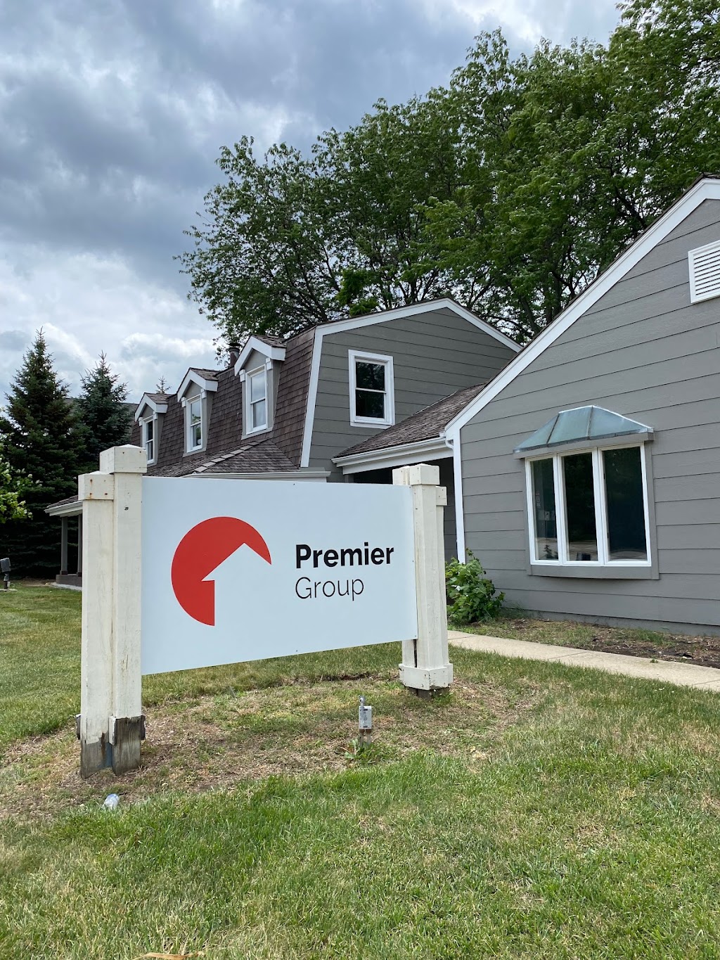Premier Group: Commercial Roofing Contractors | 140 W Lake St, Bloomingdale, IL 60108, USA | Phone: (630) 642-1118
