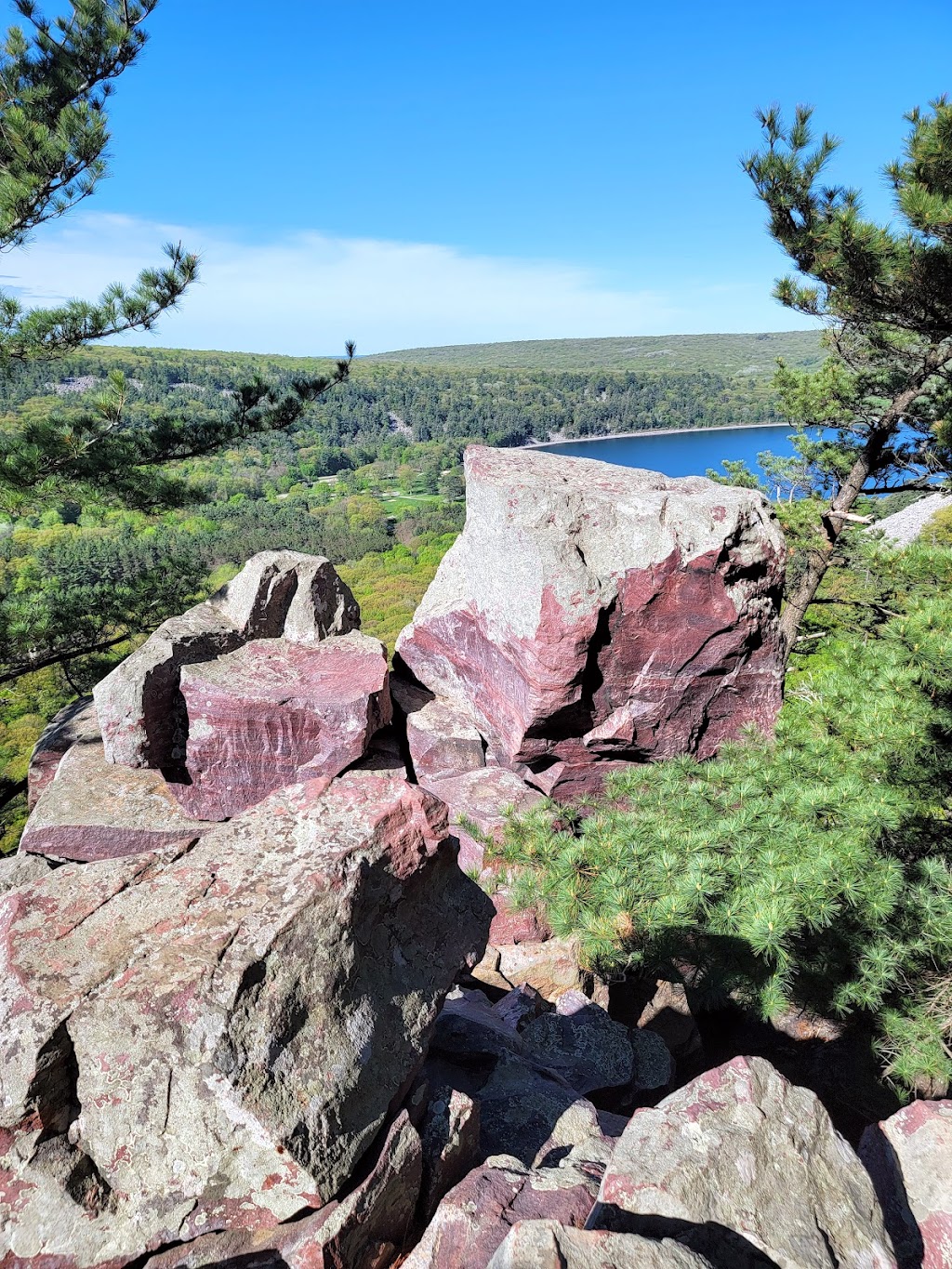 East Bluff State Natural Area | Pvt Interior Rd, Merrimac, WI 53561, USA | Phone: (608) 266-0394