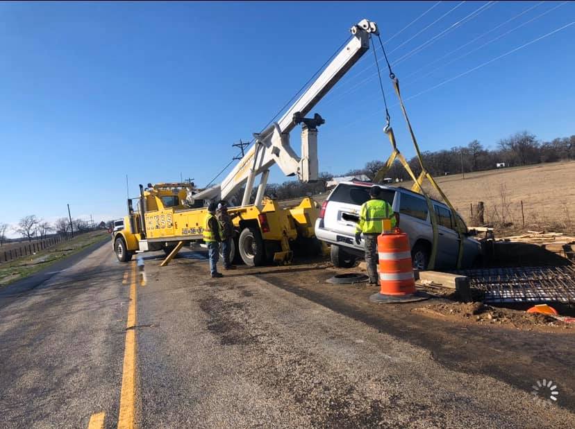 Flex Services - Towing & Trailer Repair | 2827 US-82, Gainesville, TX 76240, USA | Phone: (940) 291-3139