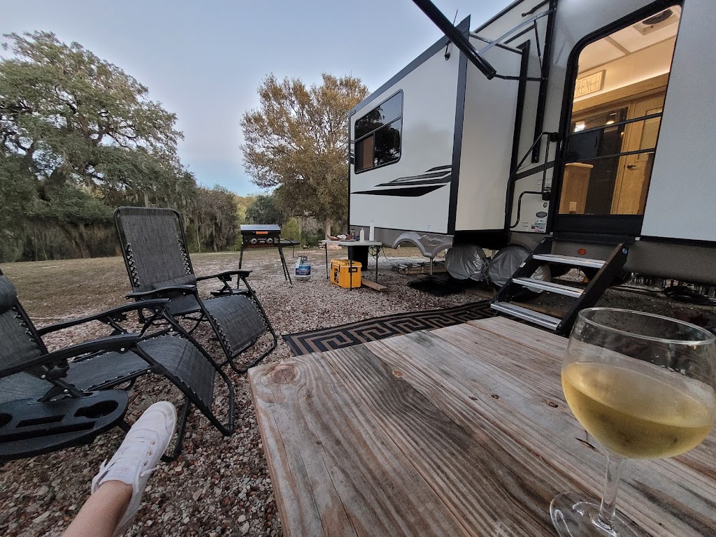 Riverfront RV Park | 410 Paisano Dr, George West, TX 78022, USA | Phone: (361) 238-7788