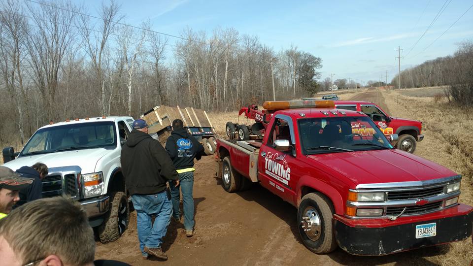 East Central Towing | 25290 Goodview Ave, Wyoming, MN 55092, USA | Phone: (320) 358-4869