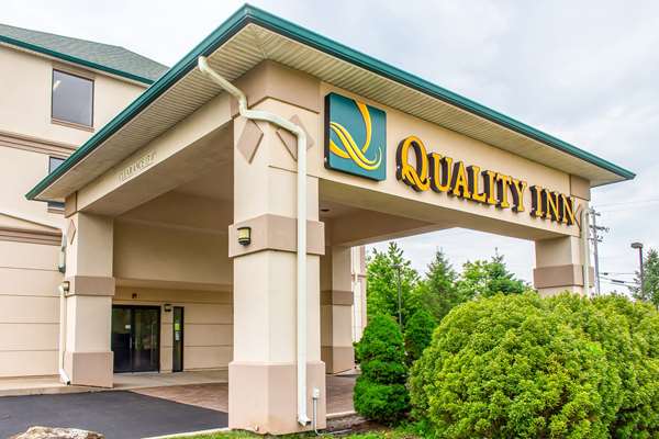 Quality Inn Hackettstown - Long Valley | 1925 NJ-57, Hackettstown, NJ 07840, USA | Phone: (908) 813-8500