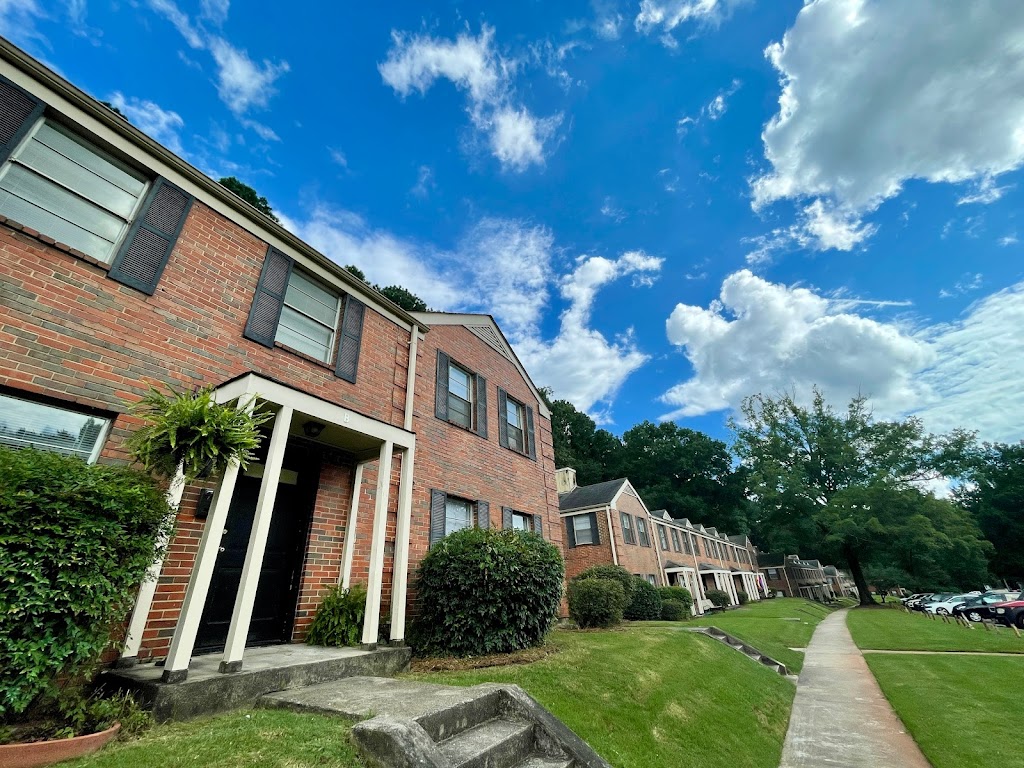 Homewood Townhouse Apartments | 1600 Valley Ave, Homewood, AL 35209, USA | Phone: (205) 871-3488