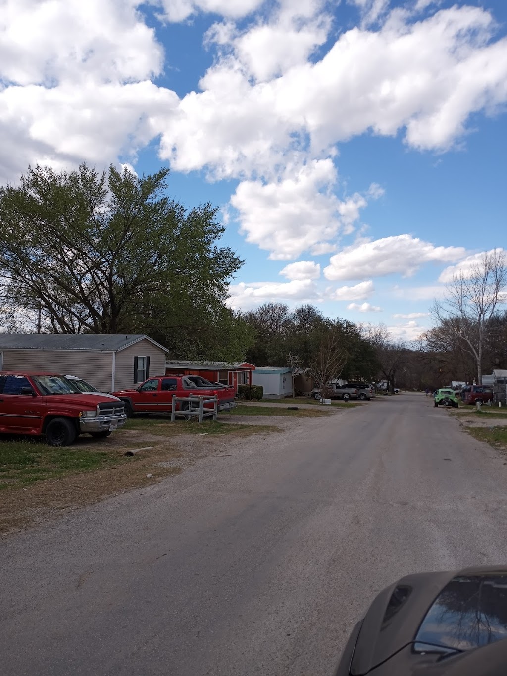 Oak Hill Mobile Home Park | 125 Oak Hill Dr, Weatherford, TX 76087, USA | Phone: (817) 613-9090