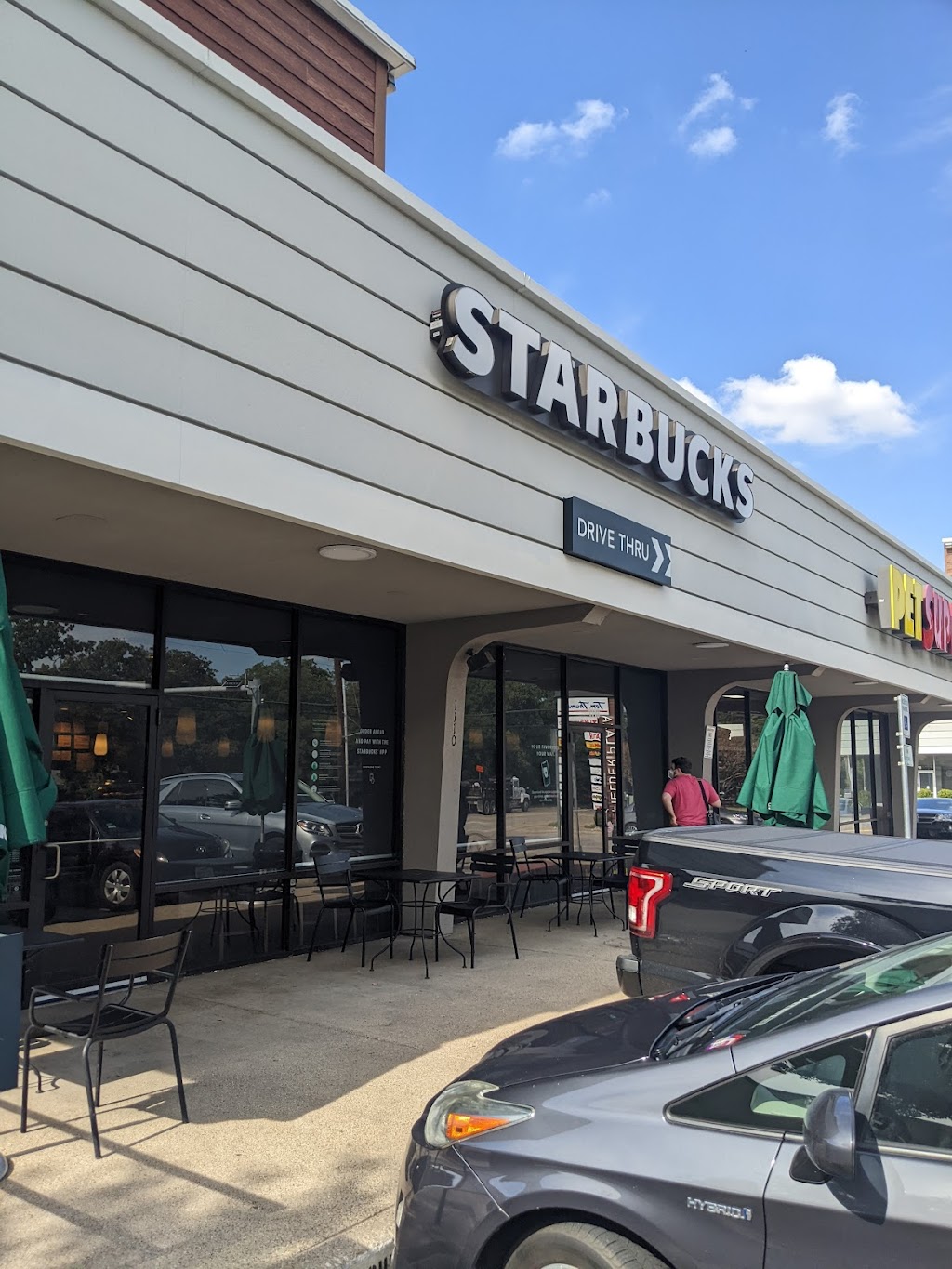 Starbucks | Fielder Plaza, 1110 N Fielder Rd, Arlington, TX 76012, USA | Phone: (817) 795-8792