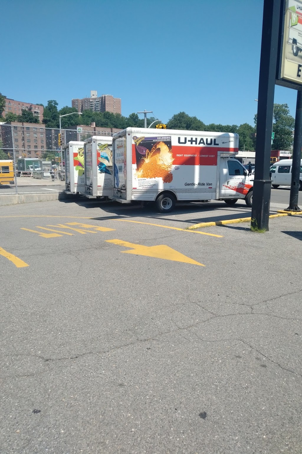 U-Haul Truck Sales of New York City | 230 W 230th St, The Bronx, NY 10463 | Phone: (718) 329-5836