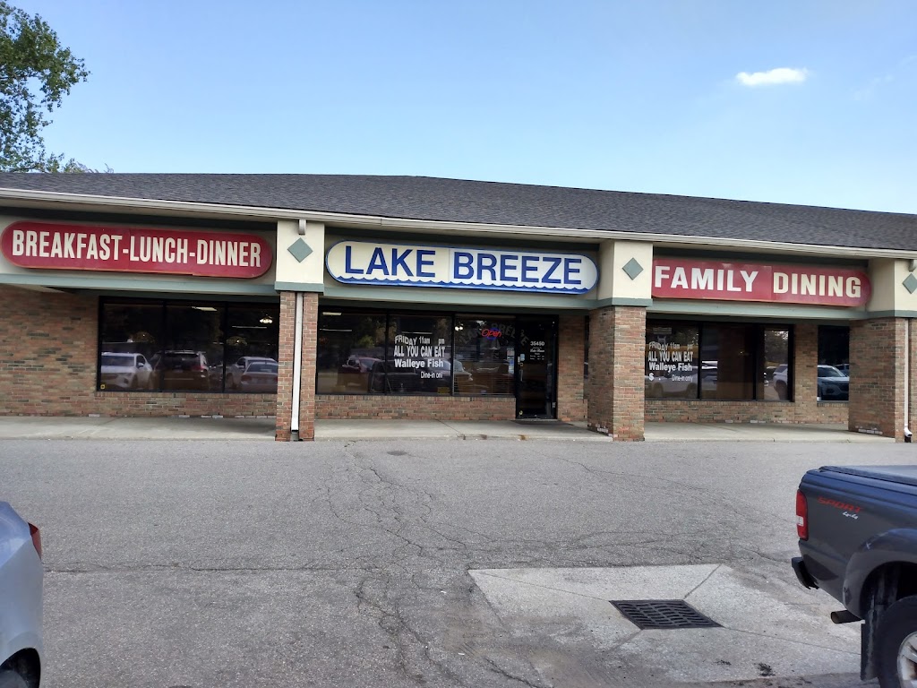 Lake Breeze Restaurant | 35450 Jefferson Ave, Harrison Twp, MI 48045, USA | Phone: (586) 791-1780