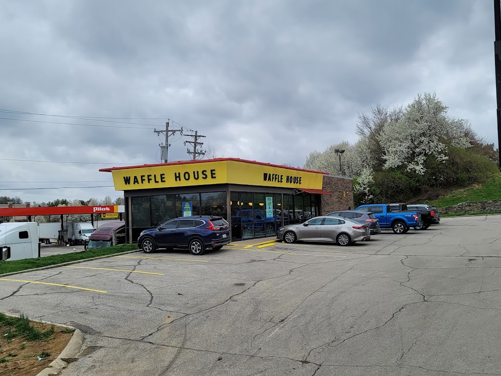 Waffle House | 11213 Frontage Rd, Walton, KY 41094, USA | Phone: (859) 485-7131