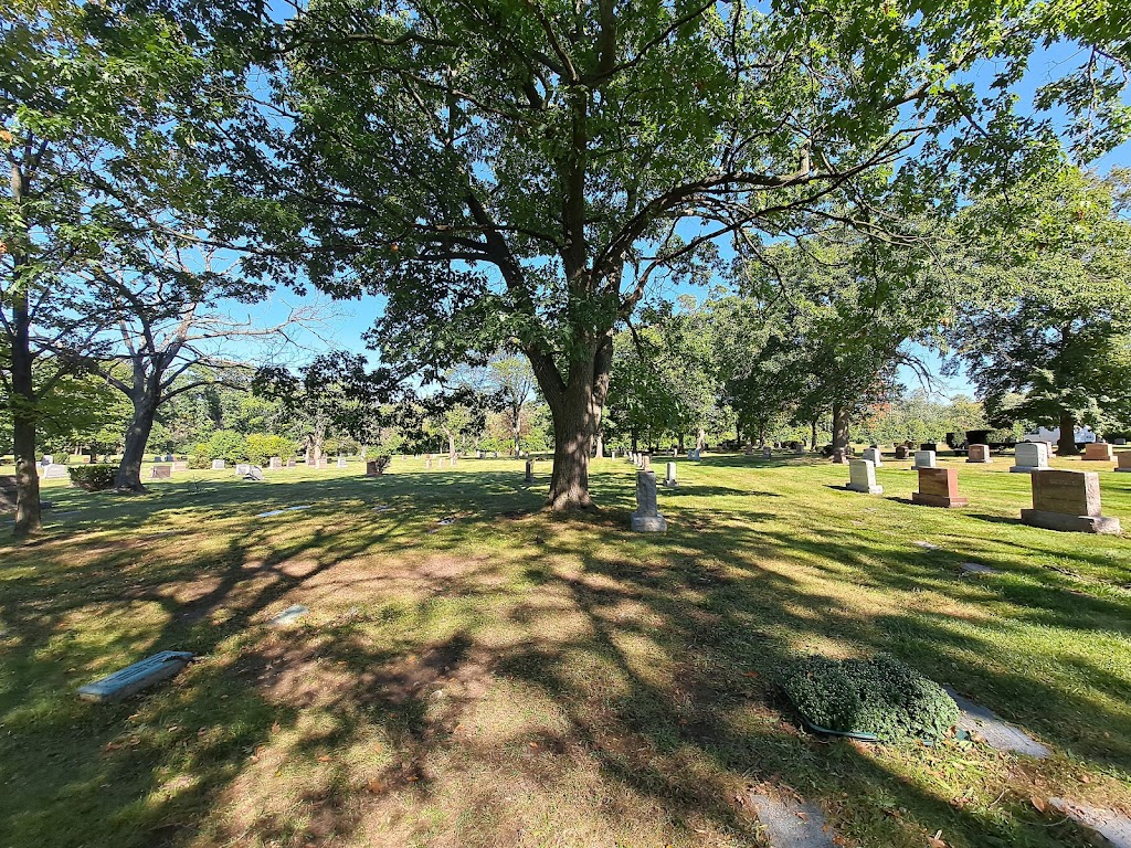Acacia Park Cemetery | 31300 Southfield Rd #1, Beverly Hills, MI 48025, USA | Phone: (248) 646-4228