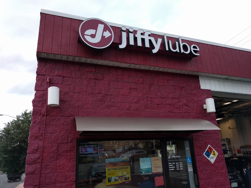 Jiffy Lube Oil Change and Multicare | 511 S Van Dorn St, Alexandria, VA 22304, USA | Phone: (703) 370-8987