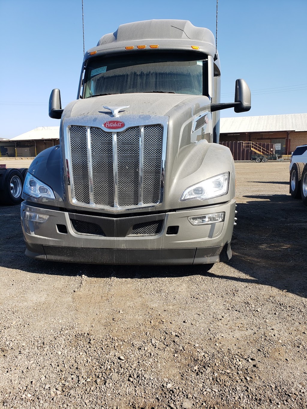 Pride Truck Sales | 31992 Famoso Rd, McFarland, CA 93250, USA | Phone: (866) 774-3324