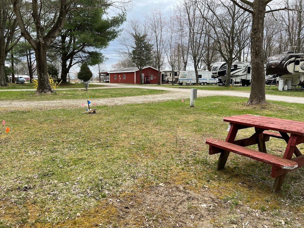 Ashmoor Campground | 822 S Gardner St, Scottsburg, IN 47170, USA | Phone: (812) 752-3460