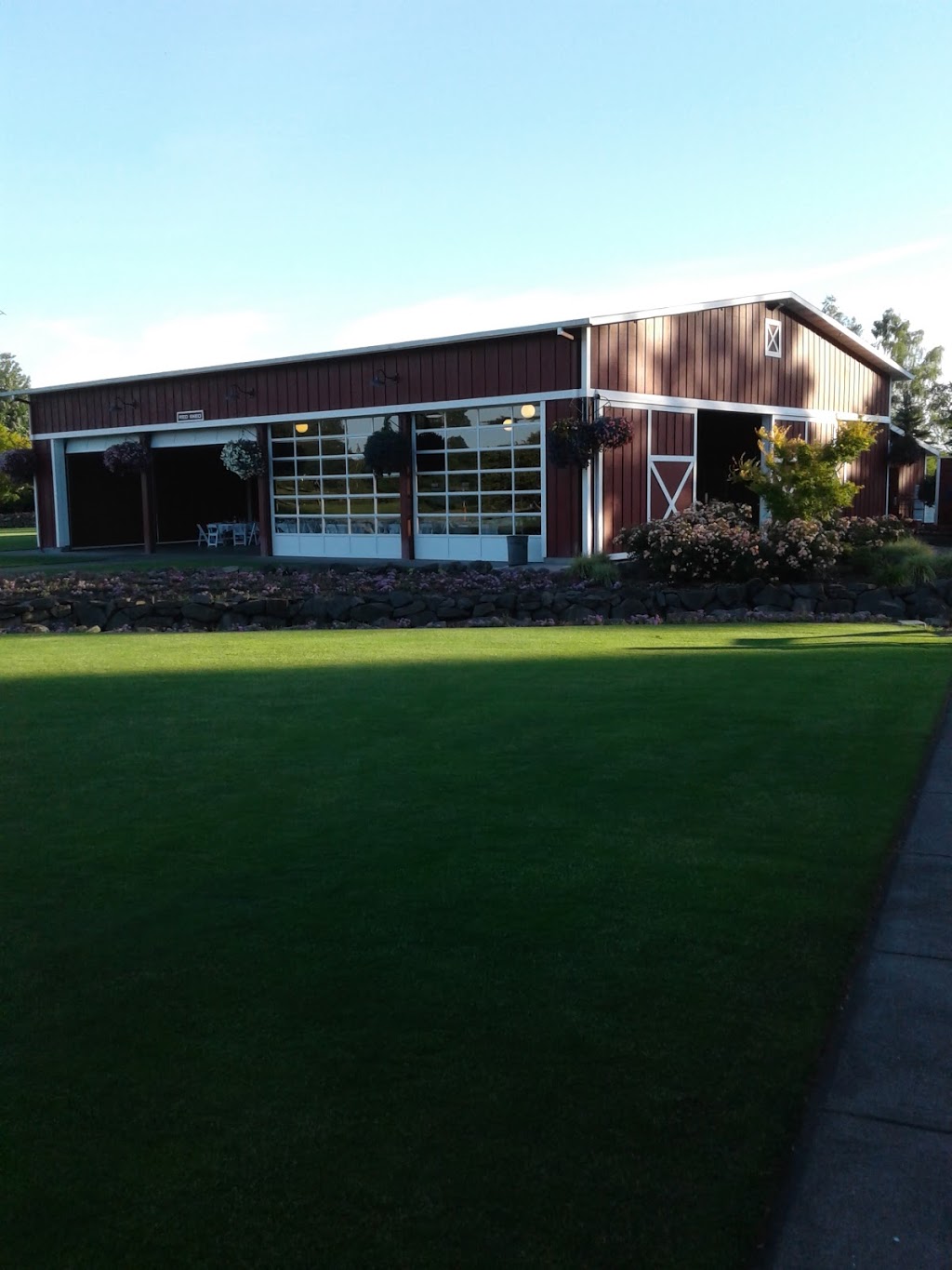 Langdon Farms Golf Club - Langdons Grill | 24377 Airport Rd NE, Aurora, OR 97002 | Phone: (503) 678-1101