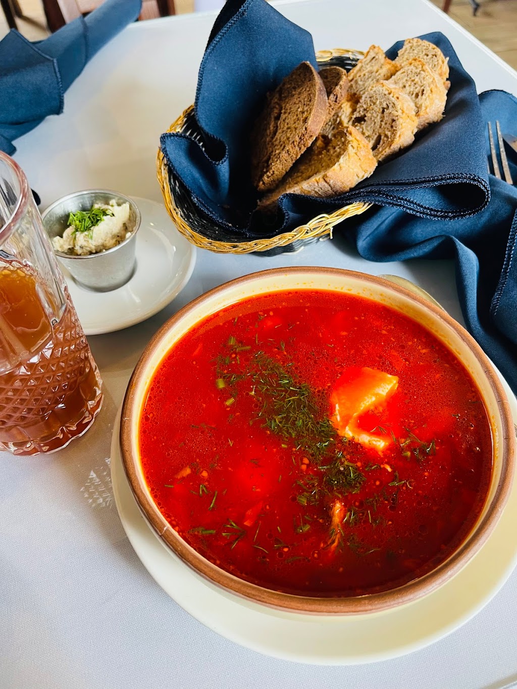 Kalinka Russian Cuisine | 1714 Victory Blvd, Glendale, CA 91201, USA | Phone: (747) 240-6868