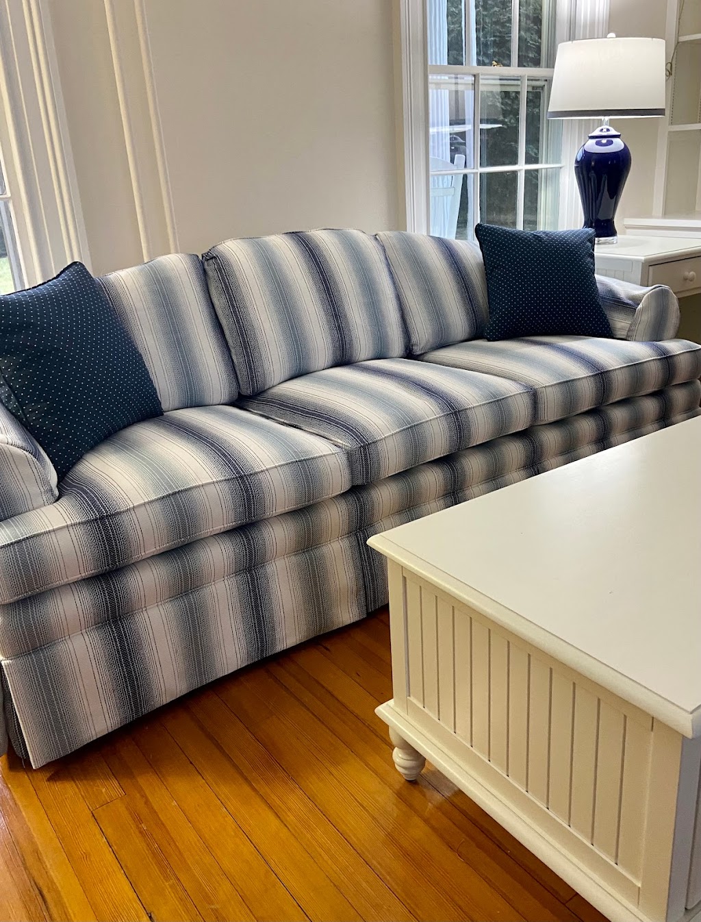 Belmar Upholstery | 1621 NJ-71, Belmar, NJ 07719, USA | Phone: (732) 681-5353