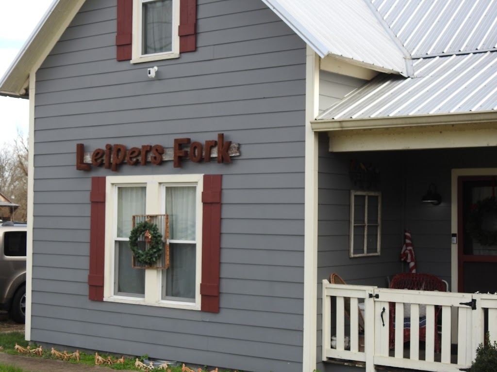 Leipers Fork Public Library | 5333 Old Hwy 96, Franklin, TN 37064, USA | Phone: (615) 794-7019