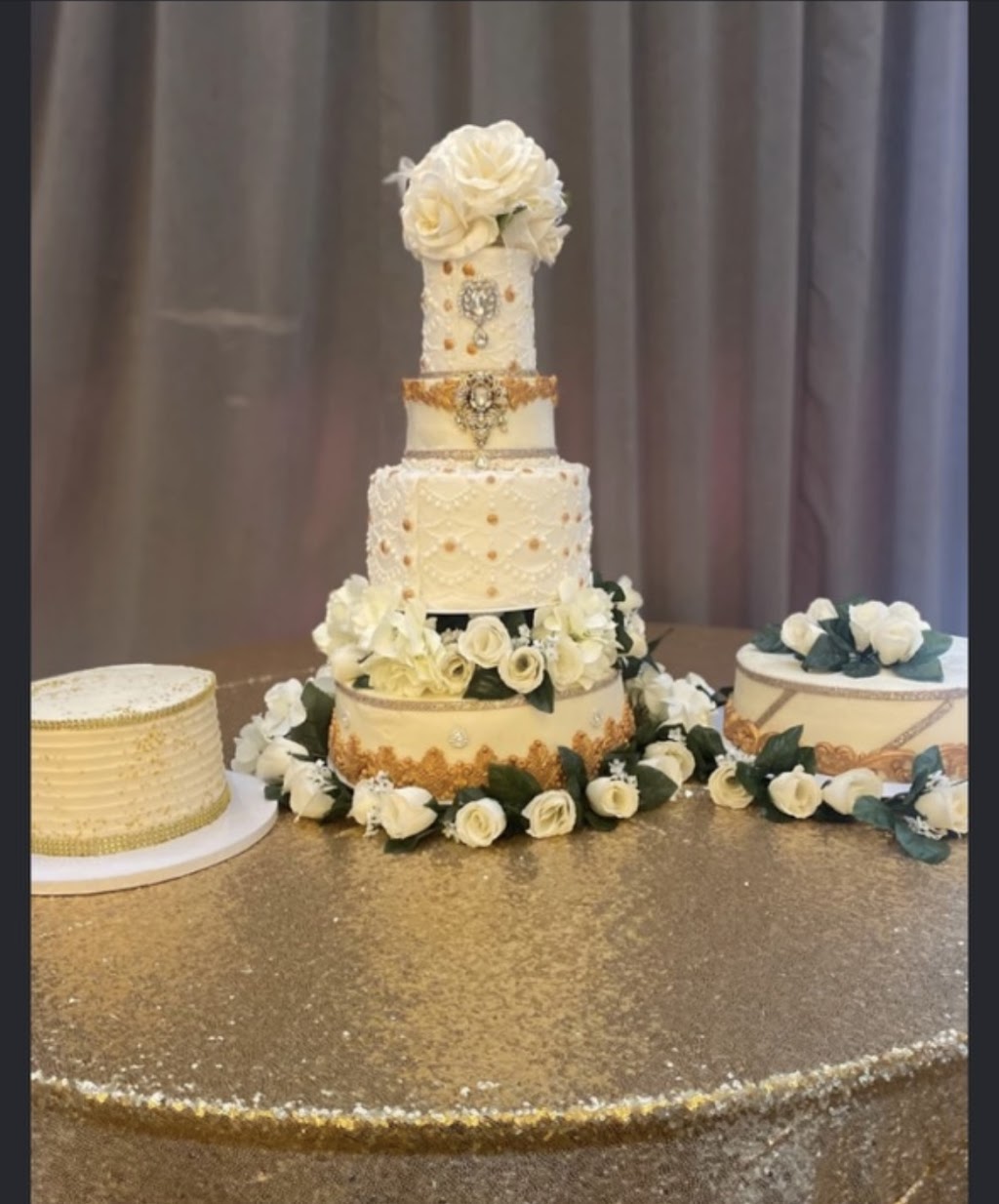 Layers and Crumbs Cake Design | 151 Palomino Dr, Newnan, GA 30265, USA | Phone: (678) 739-1574