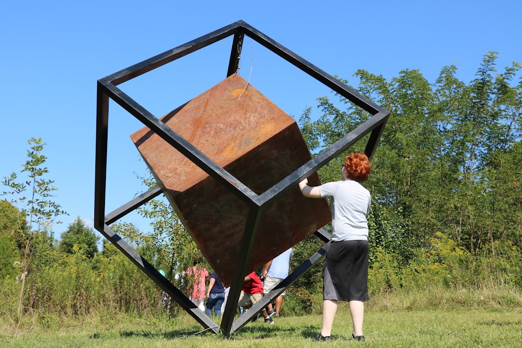 Josephine Sculpture Park | 3355 Lawrenceburg Rd, Frankfort, KY 40601, USA | Phone: (502) 352-7082