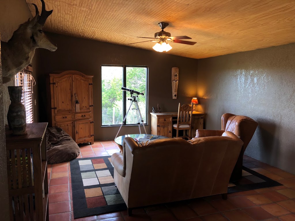 Antler Run Ranch Vacation Home Rentals | 190 Antler Run Rd, Pipe Creek, TX 78063, USA | Phone: (830) 850-9011