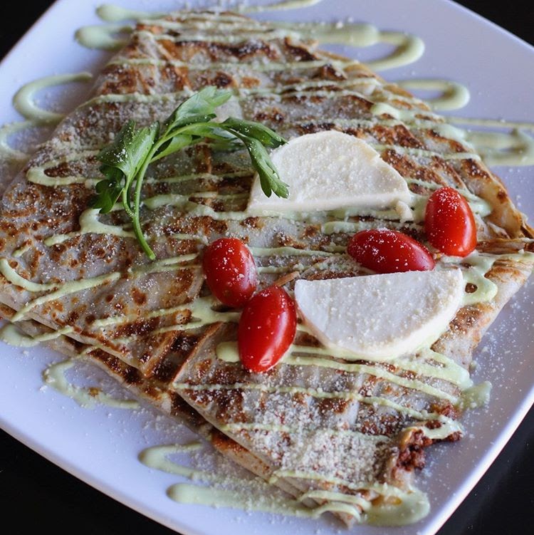 Colados Coffee & Crepes (Goodyear) | 15479 W McDowell Rd Suite #109, Goodyear, AZ 85338, USA | Phone: (623) 248-6187