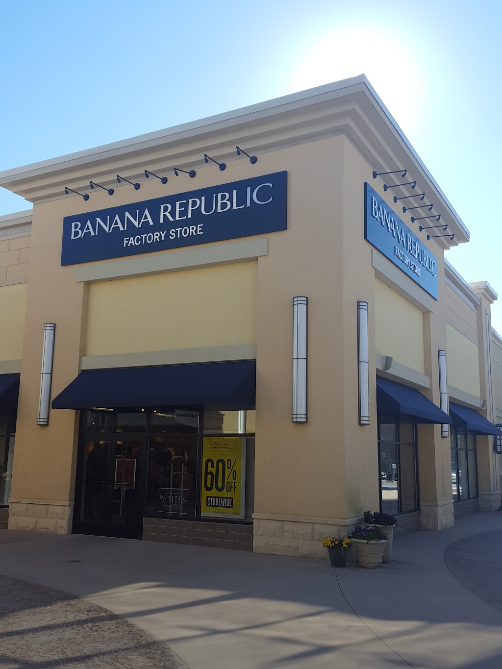 Banana Republic Factory Store | 6200 Grand River Blvd E #238, Leeds, AL 35094, USA | Phone: (205) 699-7870