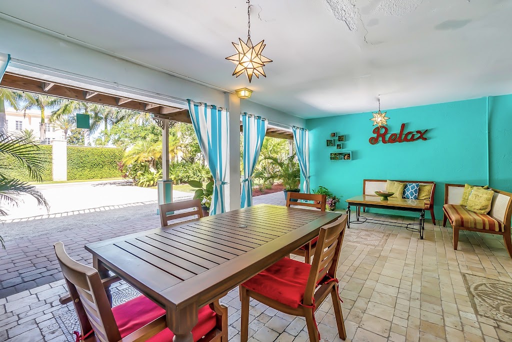 Gertrudes Vacation Rentals at Crescent Beach | Point of Rocks Rd, Sarasota, FL 34242, USA | Phone: (917) 842-9081