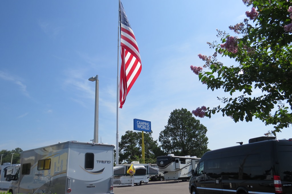 Camping World RV Sales | 10101 Interstate Center Dr, Jacksonville, FL 32218, USA | Phone: (877) 261-4327