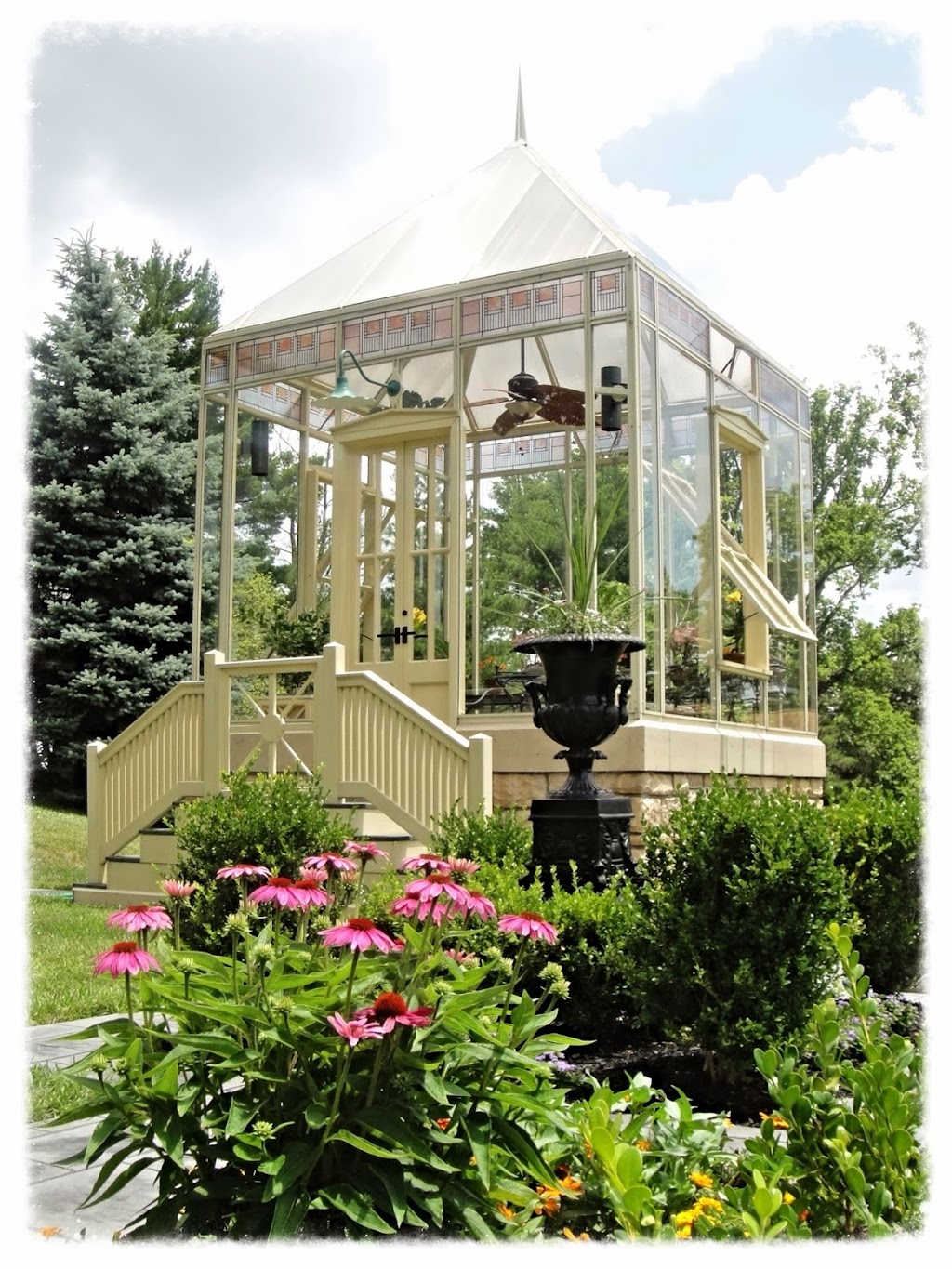 Arcadia GlassHouse LLC | 354 N Lake St, Madison, OH 44057, USA | Phone: (440) 357-0022