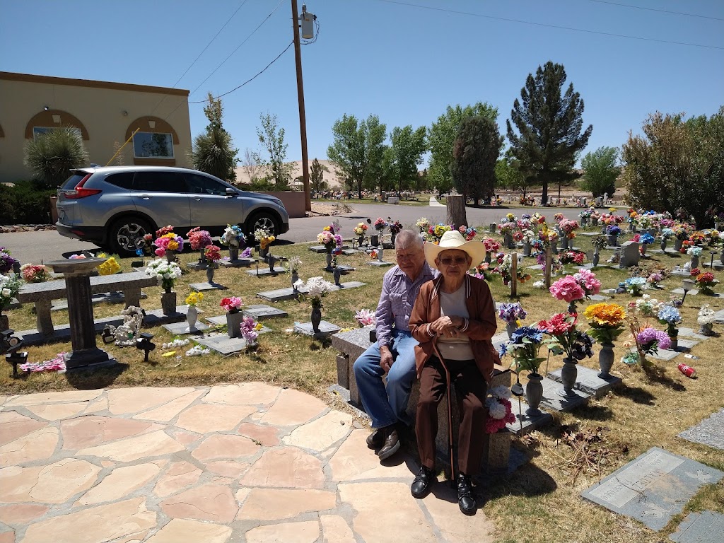 Memorial Pines Cemetery | 3061 Mem Pnes Rd, Sunland Park, NM 88063, USA | Phone: (575) 589-3133