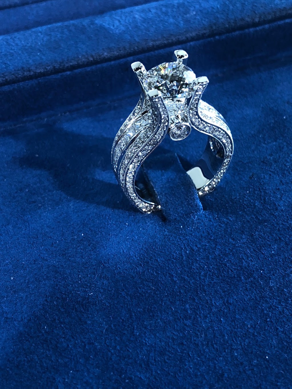 R Purnell Jewelers | 3907 Park Dr #100, El Dorado Hills, CA 95762, USA | Phone: (916) 293-8688