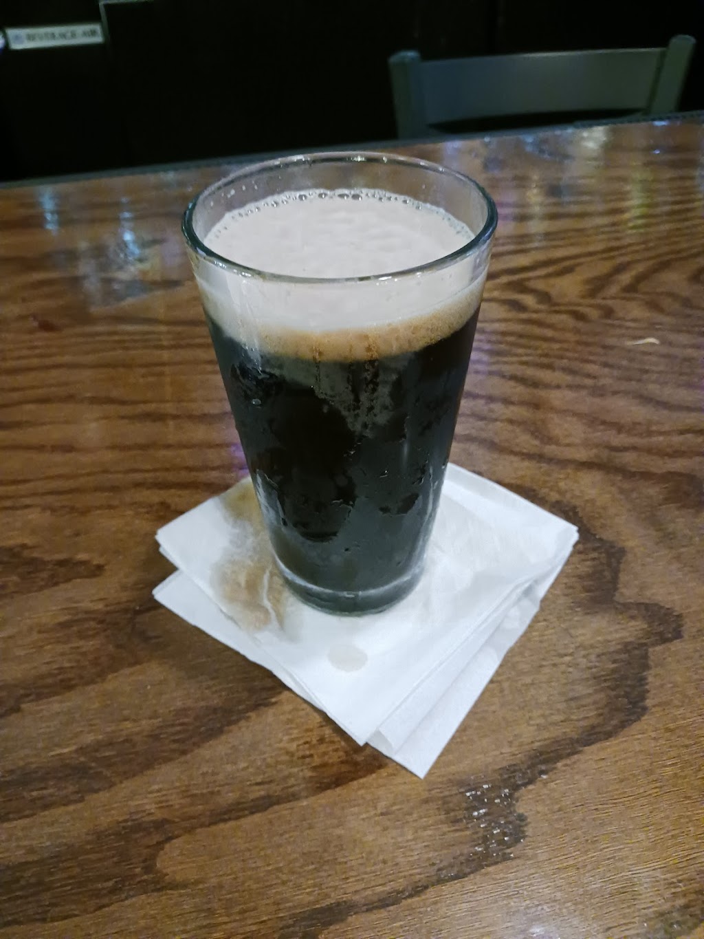 Grizzlys Bar & Grill | 1519 Oak St, Wyandotte, MI 48192, USA | Phone: (734) 708-4749